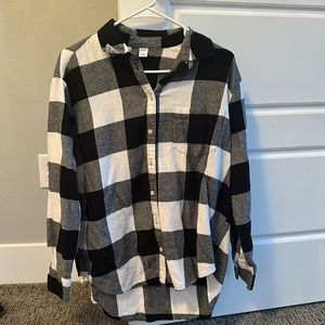 Women’s flannel size M